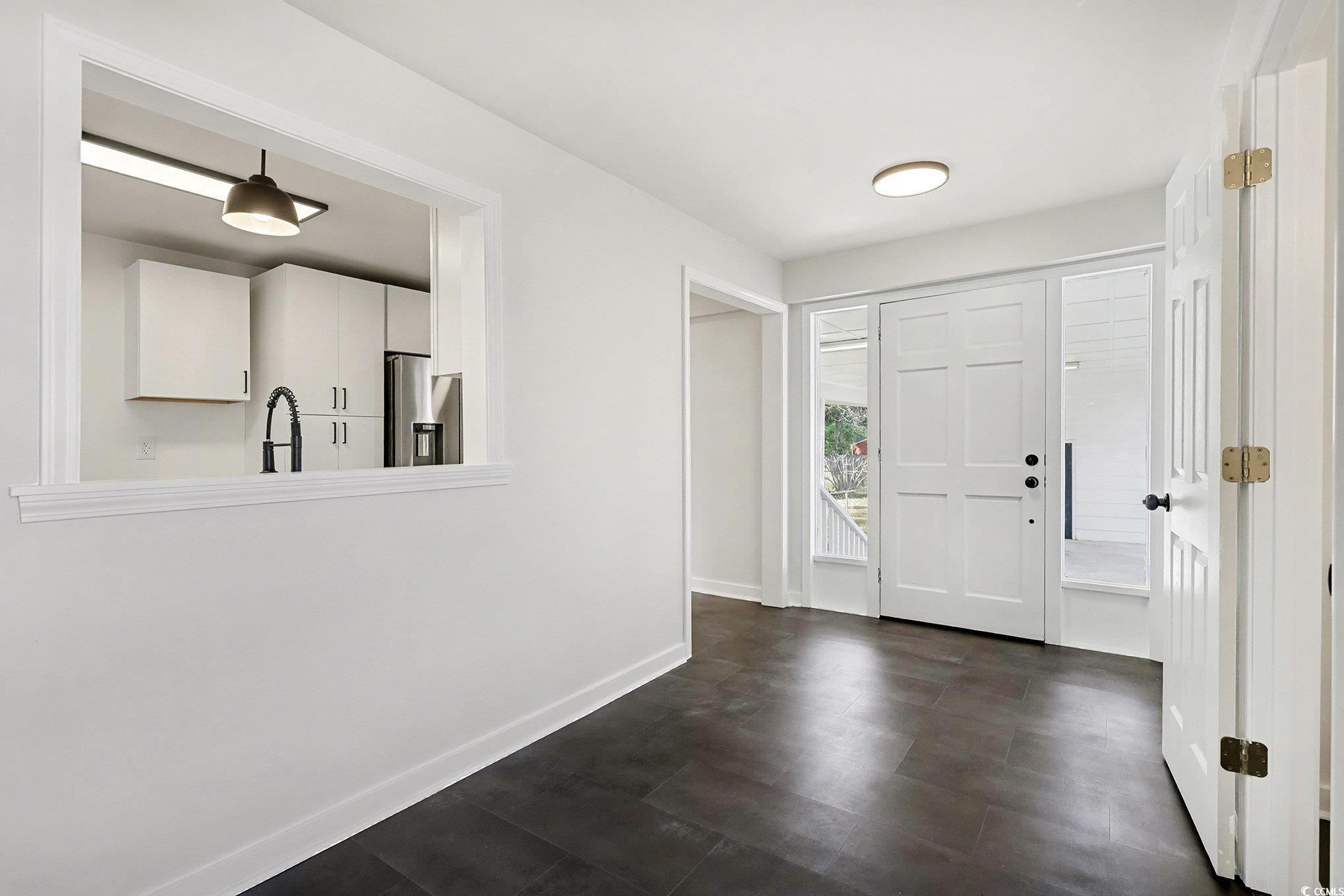 1300 Anderson Street Conway, SC 29526 - Photo 17 of 21 Entryway with baseboards