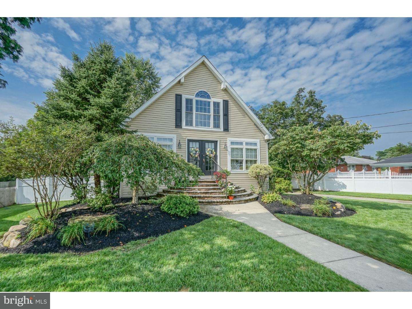 536 Democrat Road Gibbstown, NJ 08027 - Photo 2 of 25