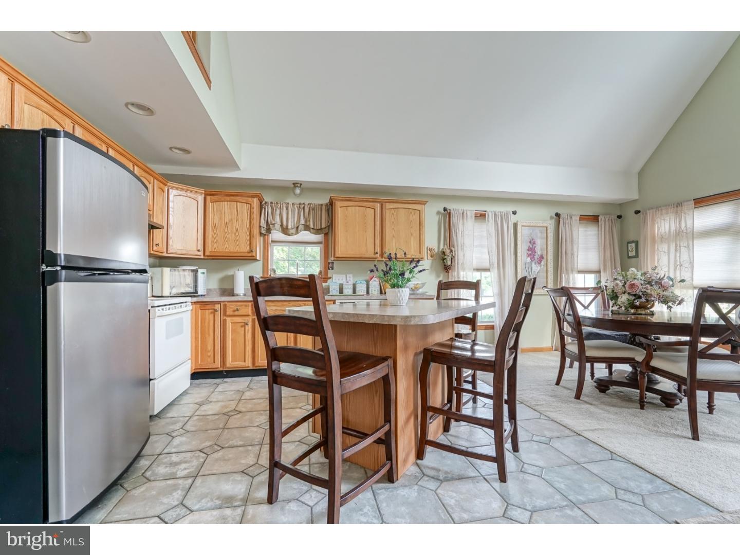 536 Democrat Road Gibbstown, NJ 08027 - Photo 11 of 25