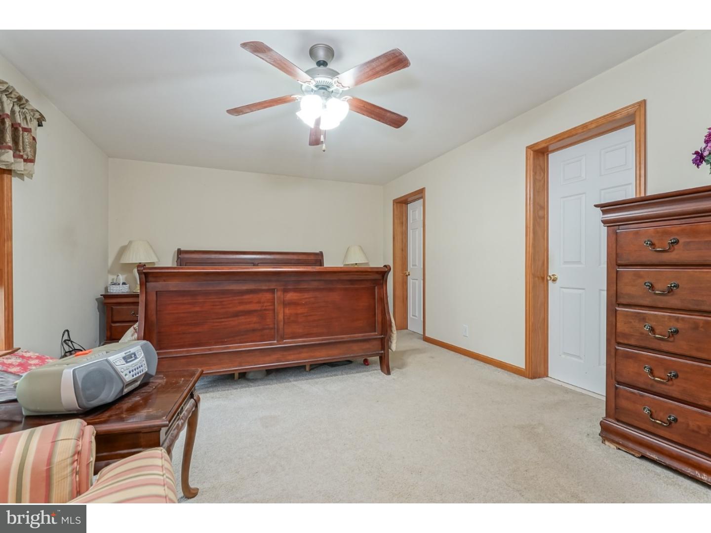 536 Democrat Road Gibbstown, NJ 08027 - Photo 16 of 25