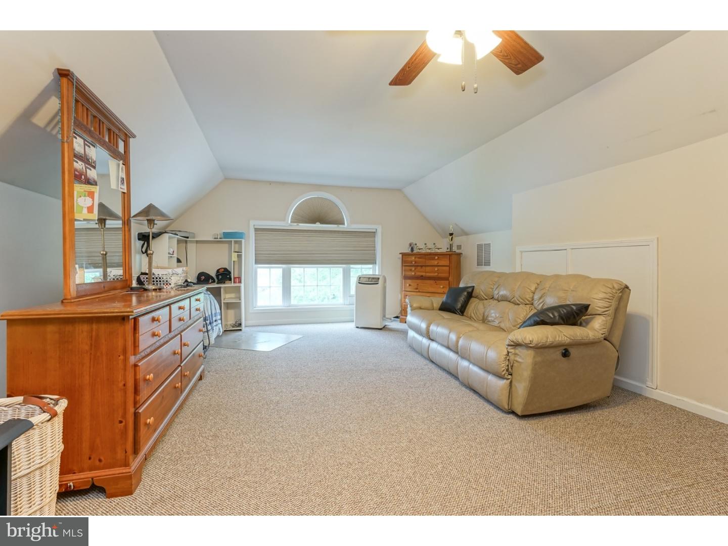 536 Democrat Road Gibbstown, NJ 08027 - Photo 22 of 25