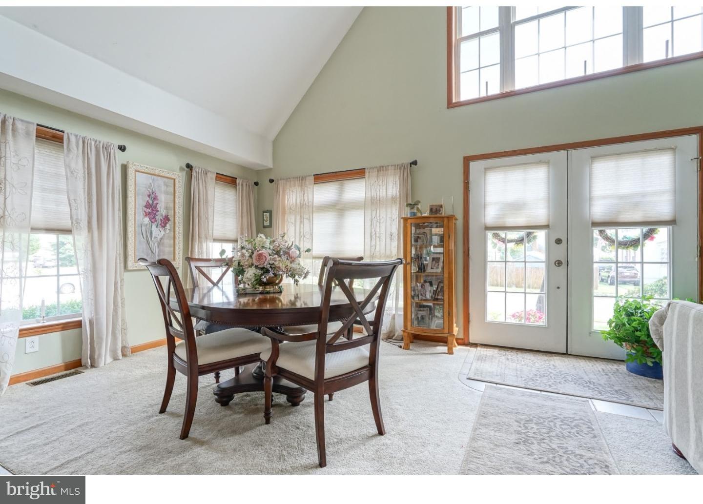 536 Democrat Road Gibbstown, NJ 08027 - Photo 9 of 25