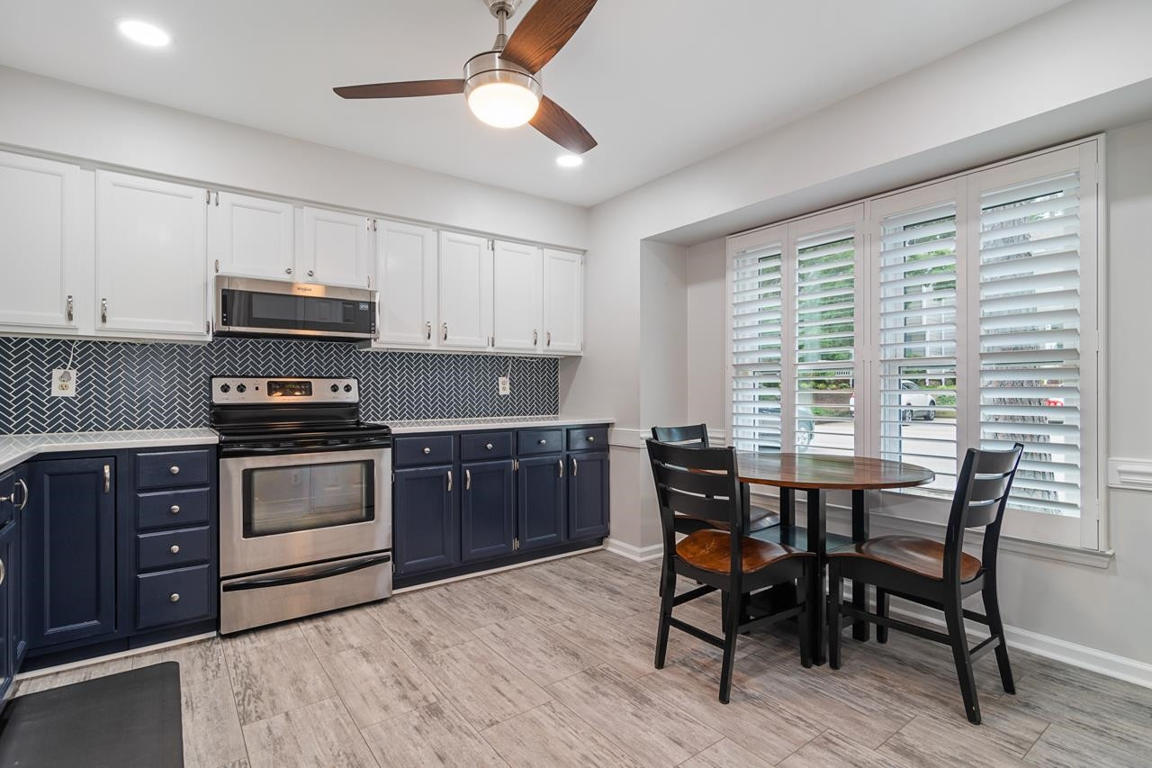 1426 Mapleside Court Raleigh, NC 27609 - Photo 10 of 38 Photo 10