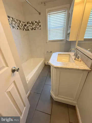 $2,200 | 25 East 9th Street, Frederick, MD 21701