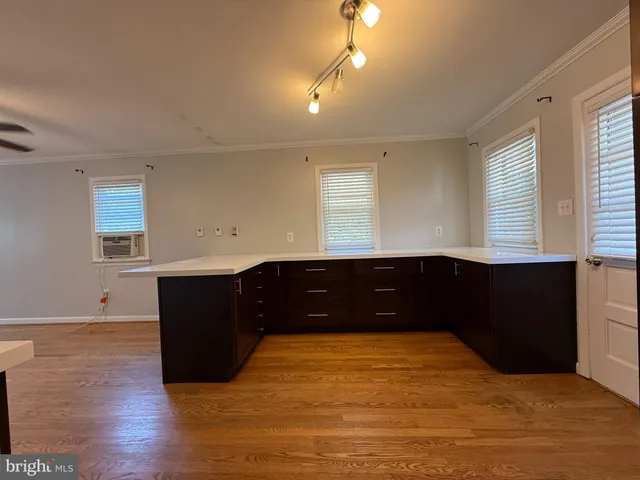 $2,200 | 25 East 9th Street, Frederick, MD 21701