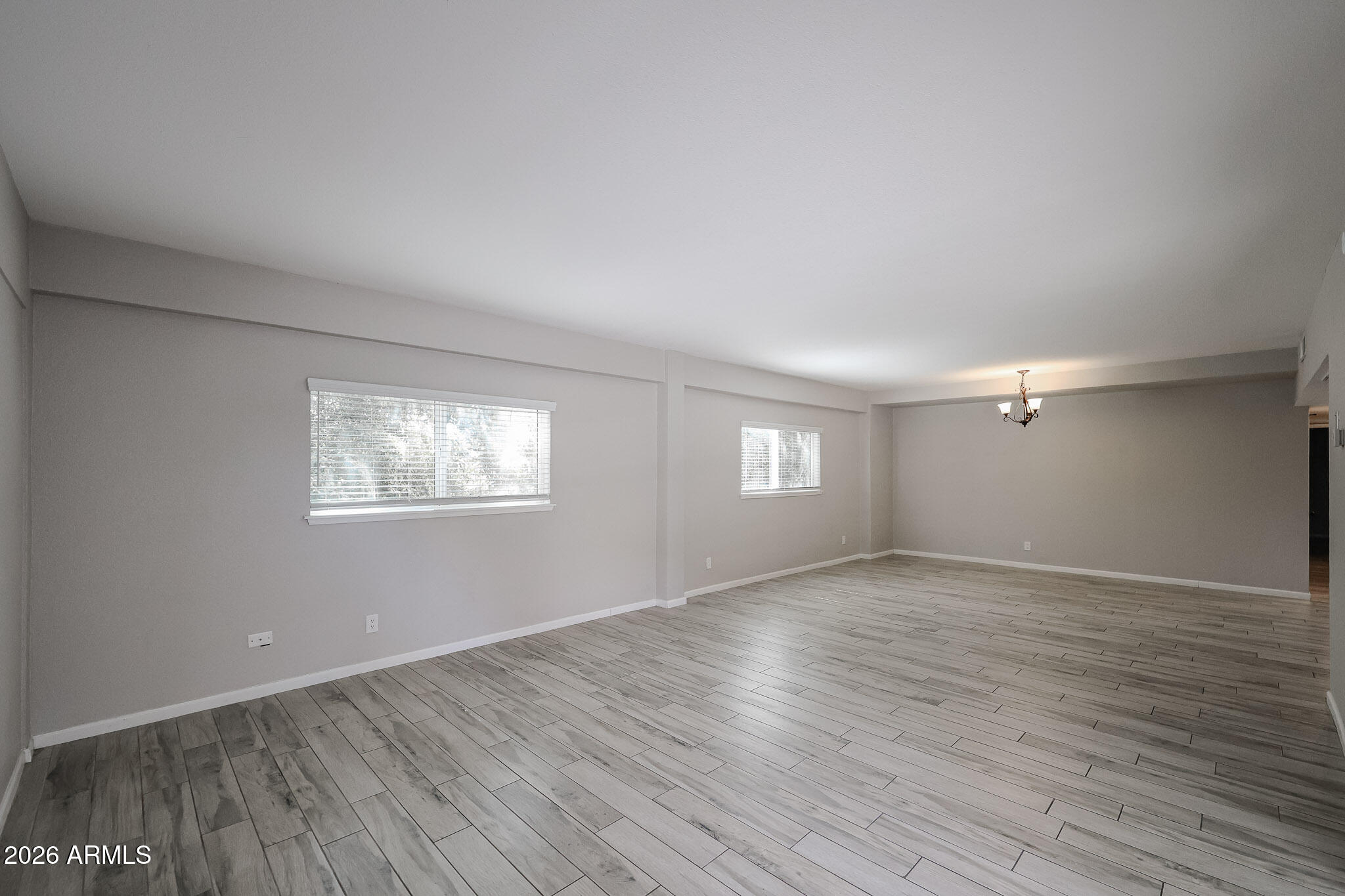 351 East Thomas Road, Unit D201 Phoenix, AZ 85012 - Photo 10 of 43