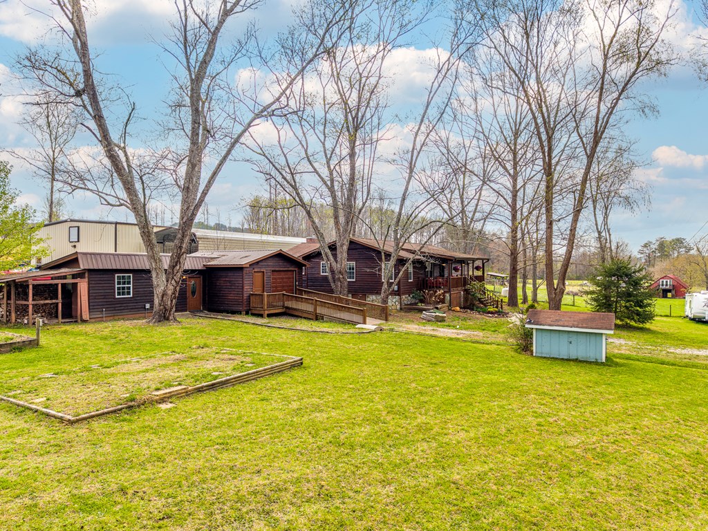 1252 Old Gumlog Road Blairsville, GA 30512 - Photo 8 of 76