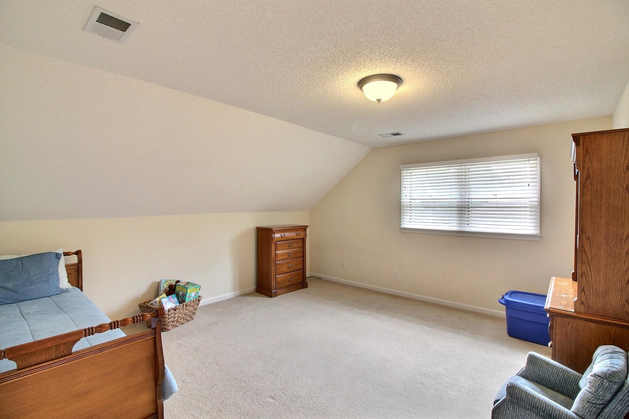 1156 Sunriver Cove Collierville, TN 38017 - Photo 20 of 37 a view of livingroom with furniture