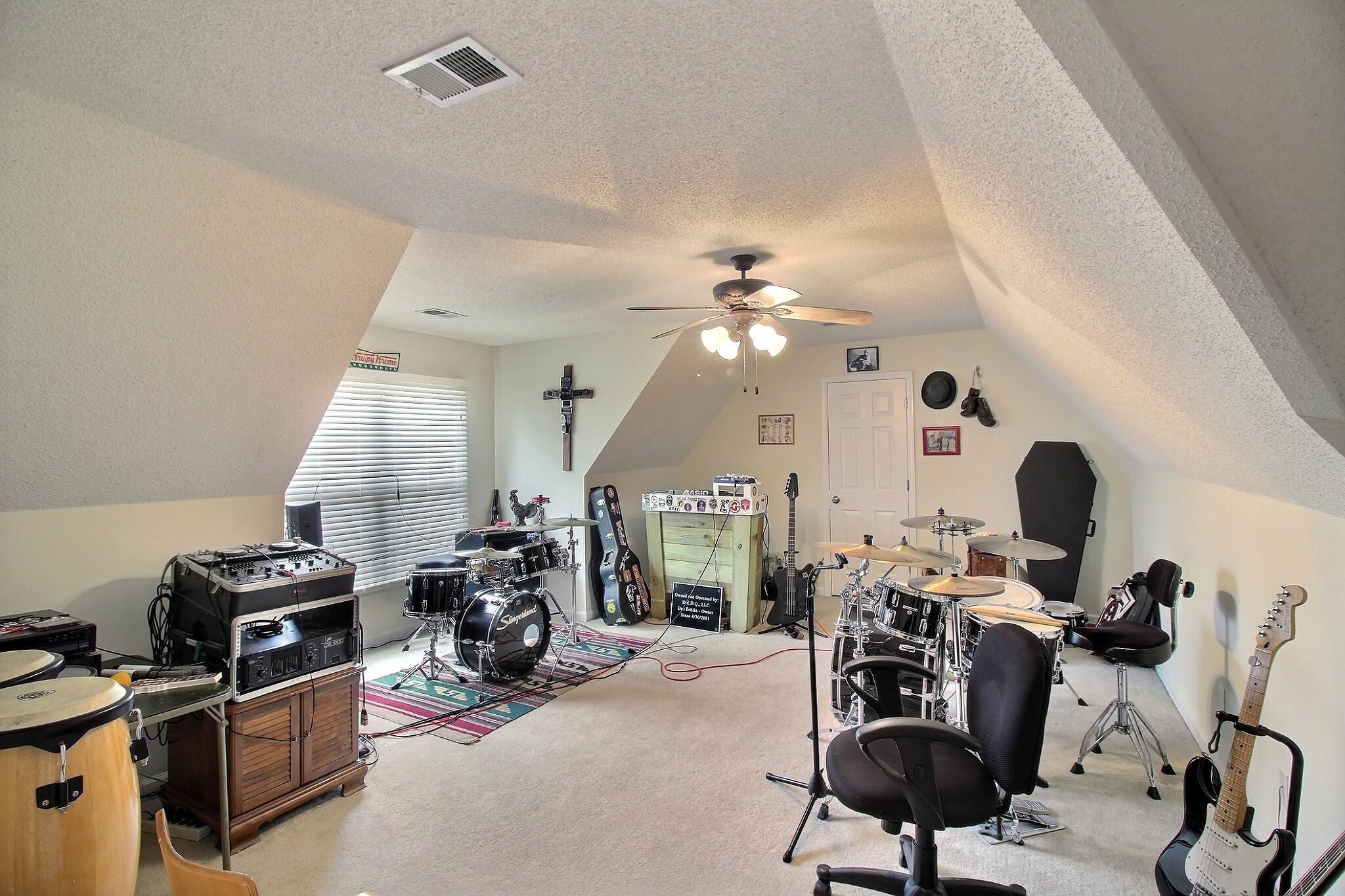 1156 Sunriver Cove Collierville, TN 38017 - Photo 23 of 37 a view of a workspace with furniture and a window