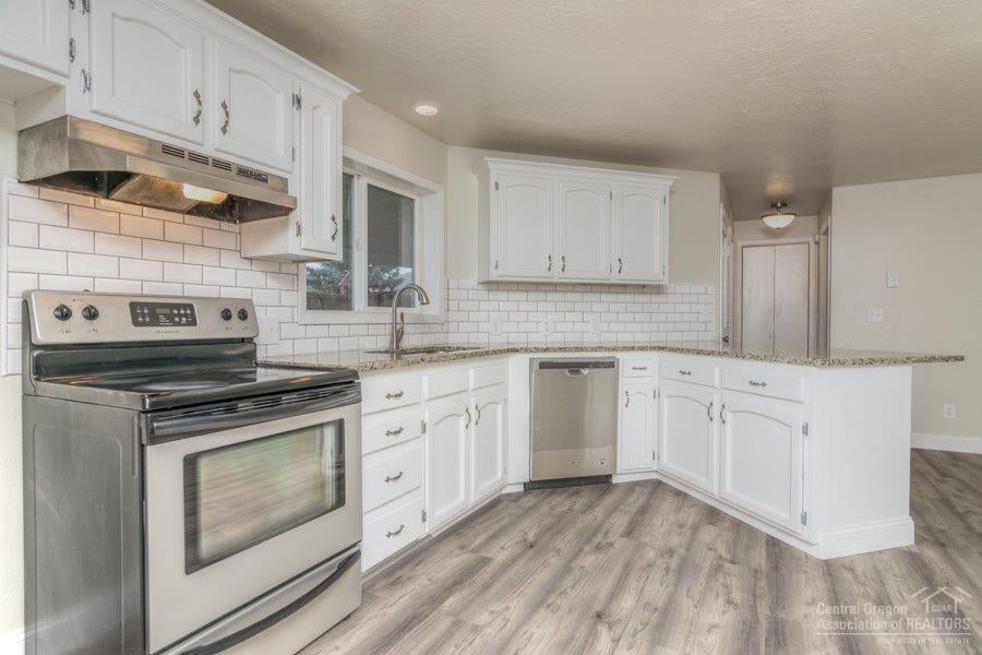 611 Southwest 25th Street Redmond, OR 97756 - Photo 9 of 23 Additional Photo