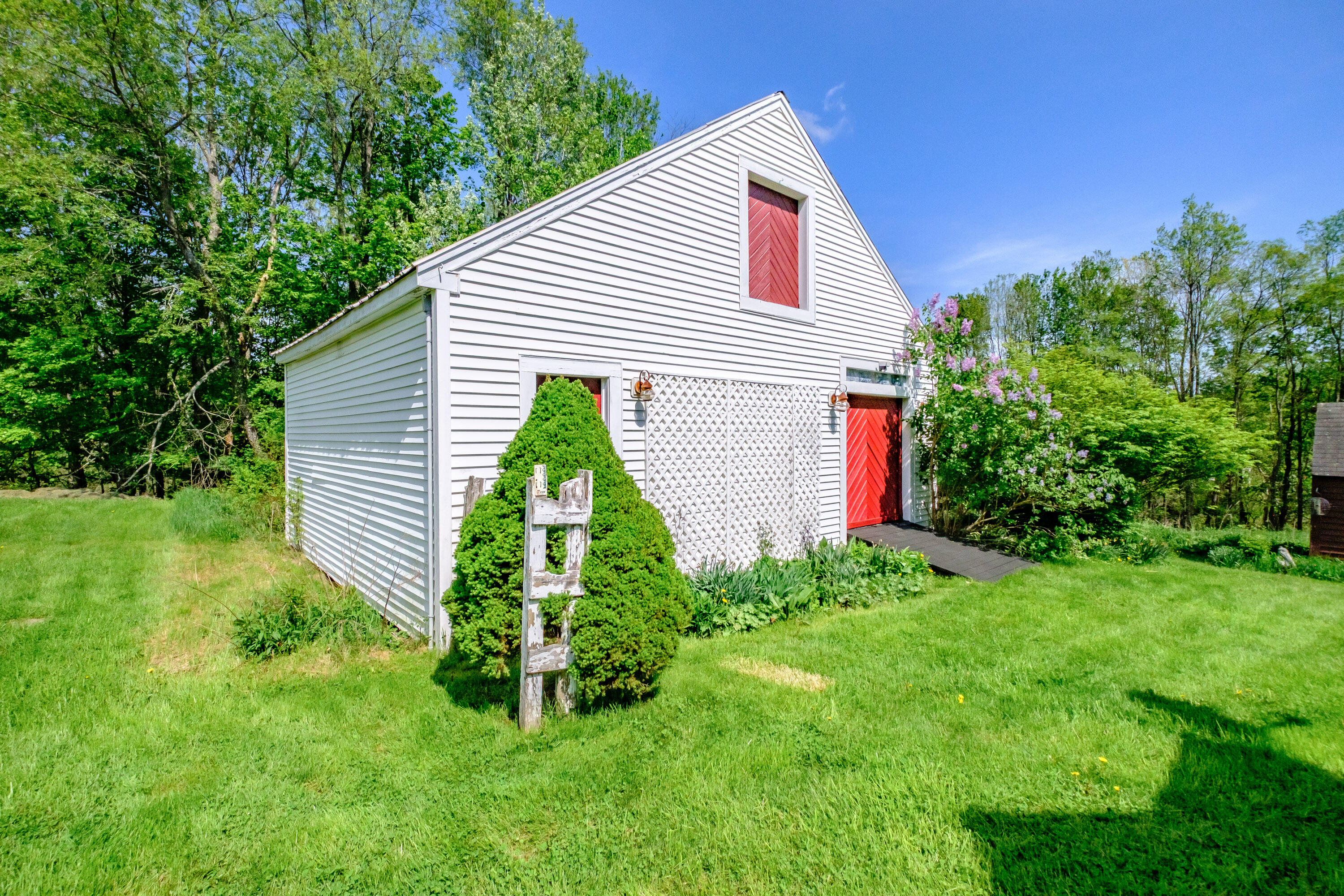 321 Clarks Bridge Road North Waterboro, ME 04061 - Photo 39 of 45 20250516gp-64073