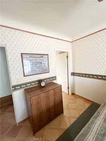 a view of parking area