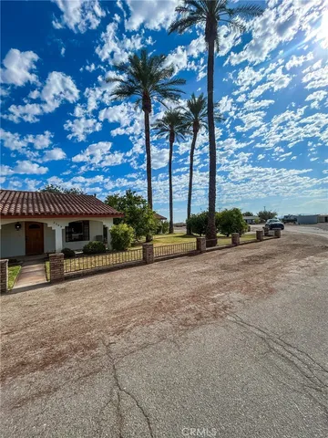 a picture of houses with yard