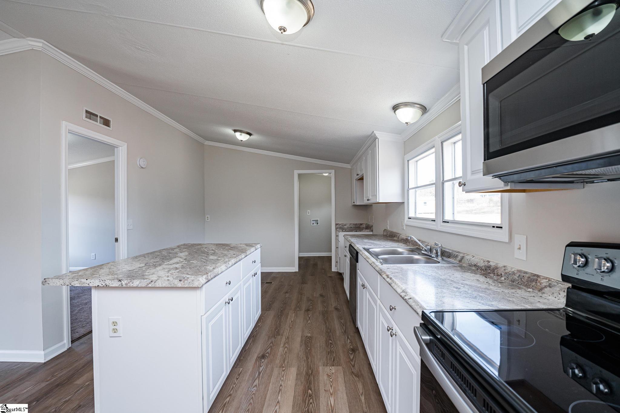 146 Sullivan Road Simpsonville, SC 29680 - Photo 6 of 20