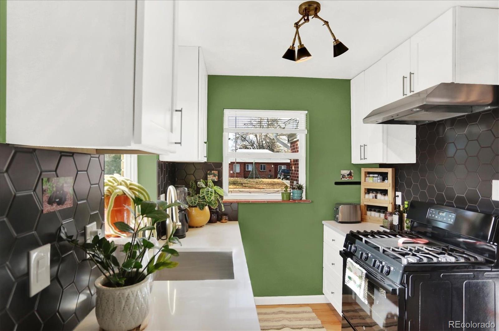 770 South Decatur Street Denver, CO 80219 - Photo 13 of 31