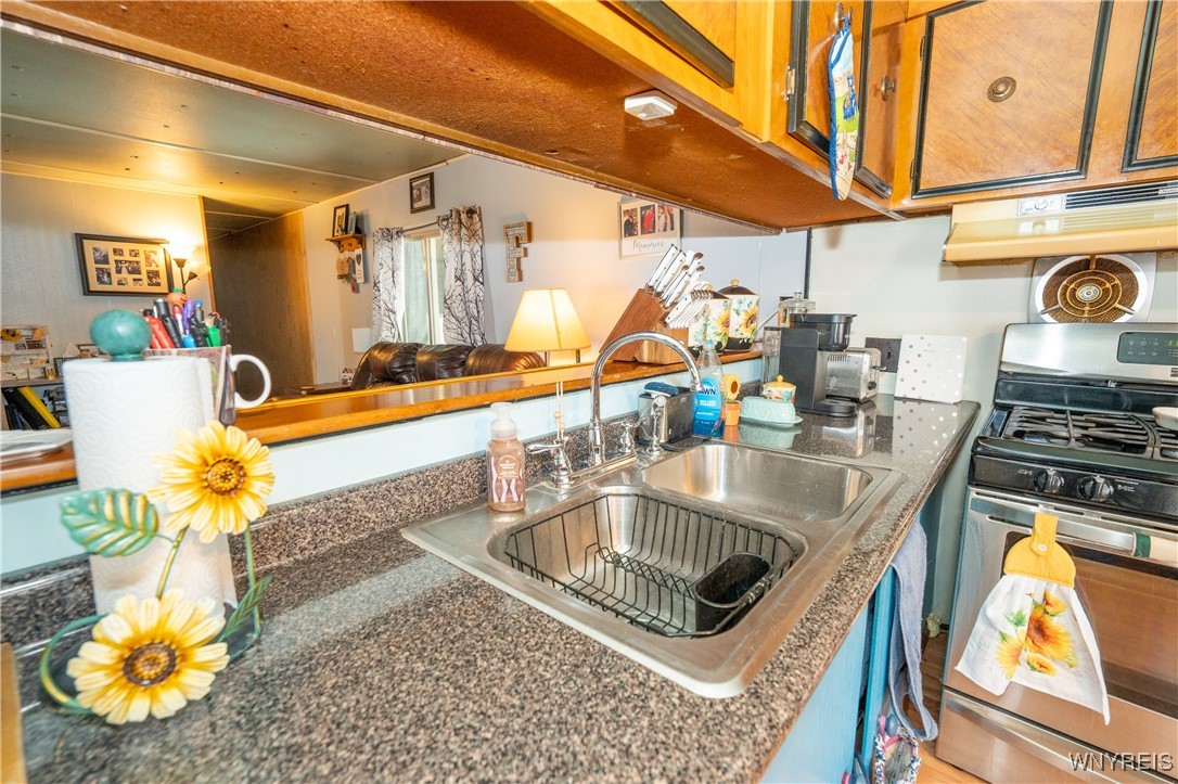 6035 South Transit Street Lockport, NY 14094 - Photo 14 of 48