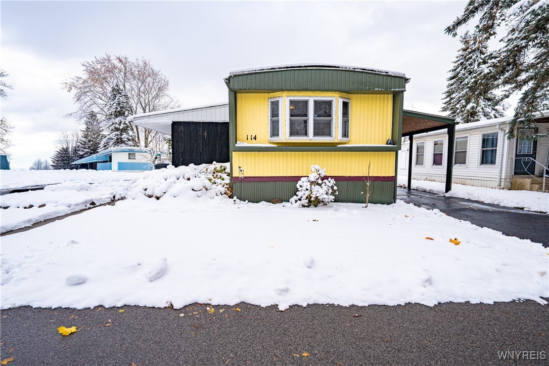 6035 South Transit Street Lockport, NY 14094 - Photo 2 of 48