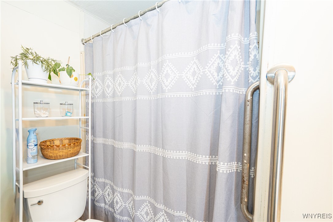 6035 South Transit Street Lockport, NY 14094 - Photo 27 of 48