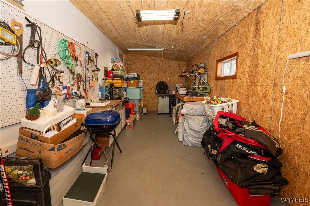 6035 South Transit Street Lockport, NY 14094 - Photo 38 of 48