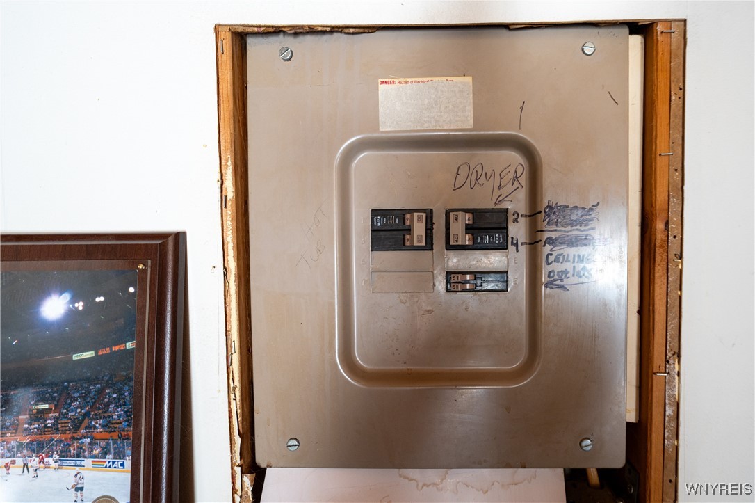 6035 South Transit Street Lockport, NY 14094 - Photo 41 of 48