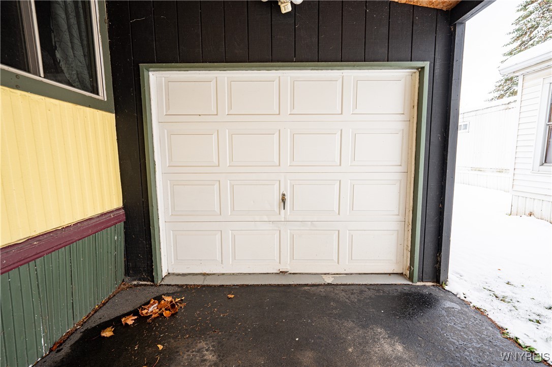 6035 South Transit Street Lockport, NY 14094 - Photo 6 of 48