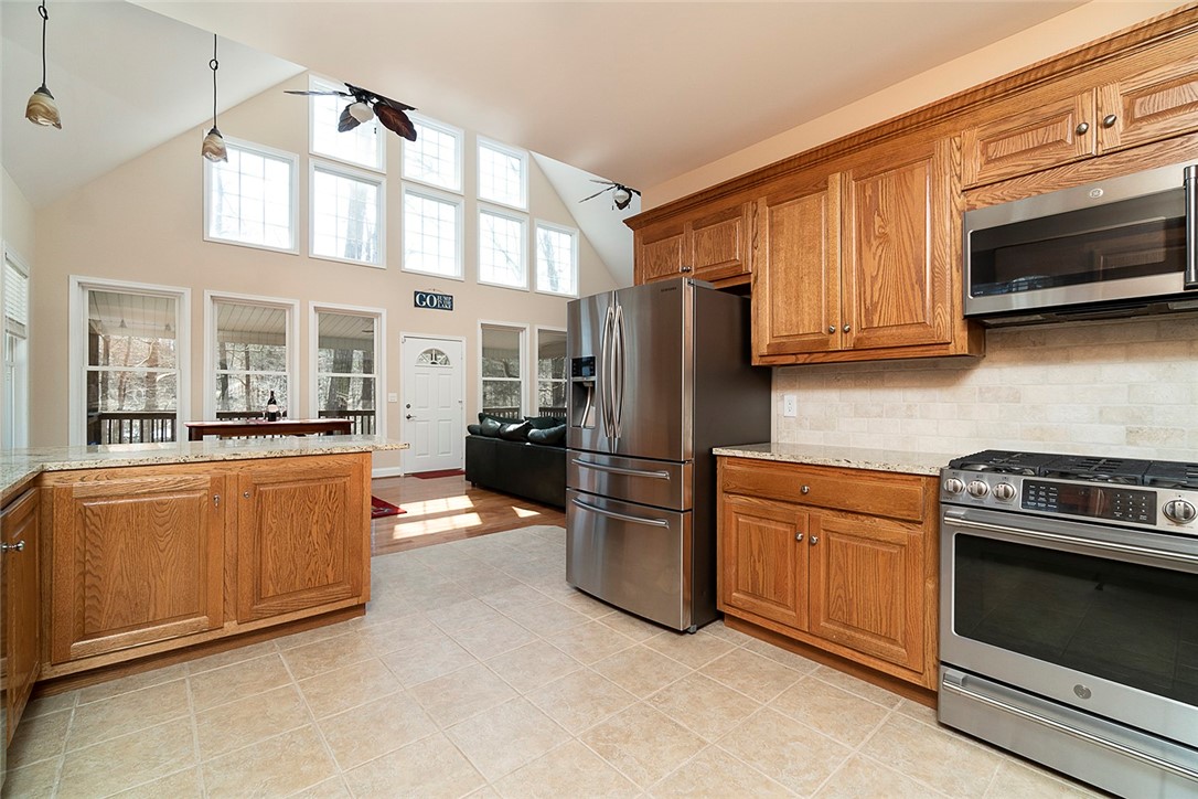 447 Hopkins Road Townville, SC 29689 - Photo 10 of 27 Gallery Image 10