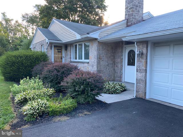 409 South Ridge Road Perkasie, PA 18944 - Photo 2 of 39 Gallery Image 2