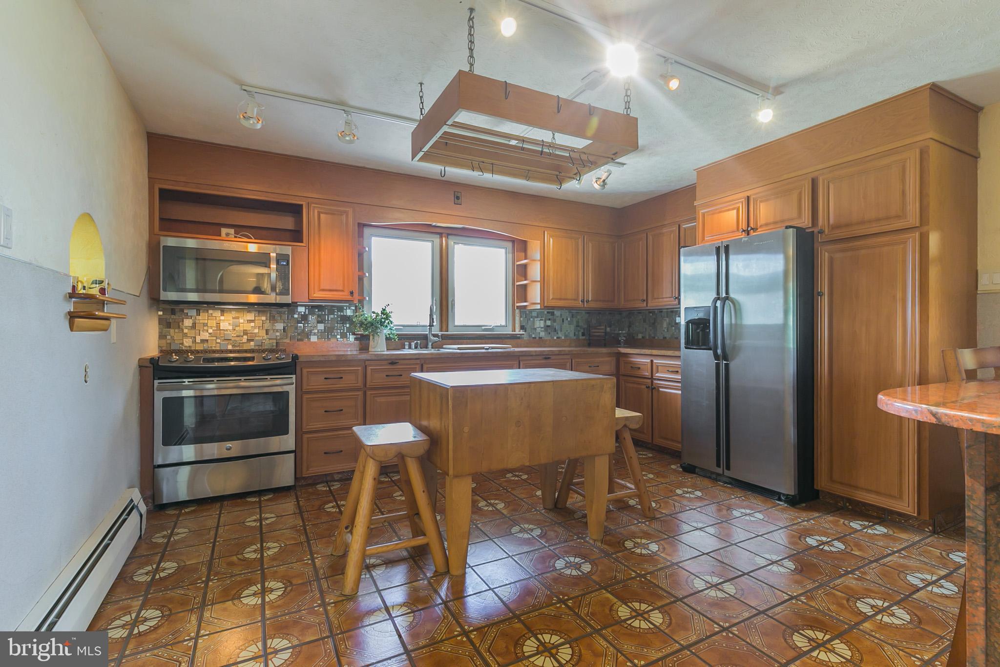 409 South Ridge Road Perkasie, PA 18944 - Photo 18 of 39 Gallery Image 18