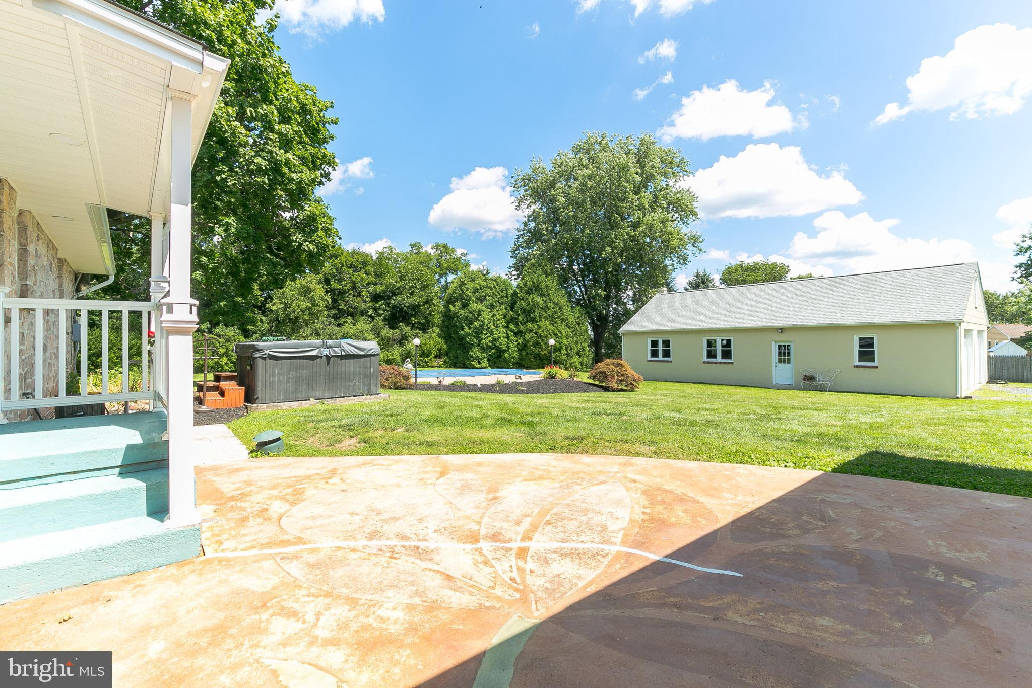 409 South Ridge Road Perkasie, PA 18944 - Photo 4 of 39 Gallery Image 4
