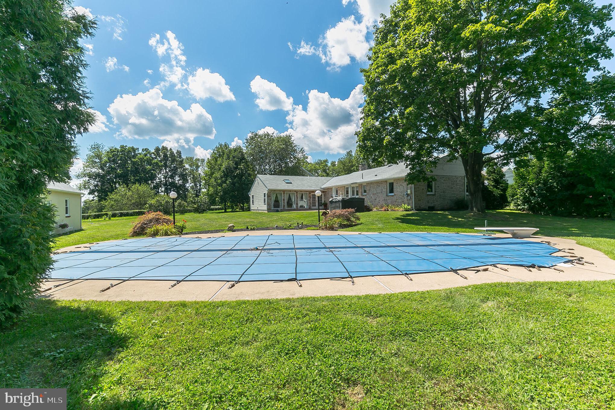 409 South Ridge Road Perkasie, PA 18944 - Photo 6 of 39 Gallery Image 6