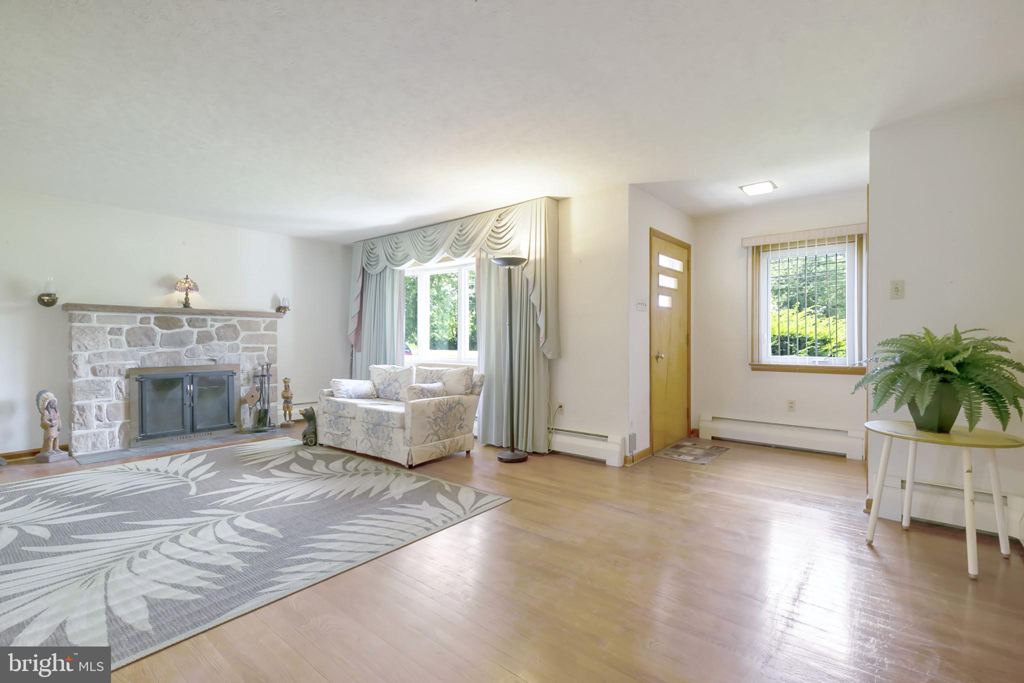 409 South Ridge Road Perkasie, PA 18944 - Photo 8 of 39 Gallery Image 8