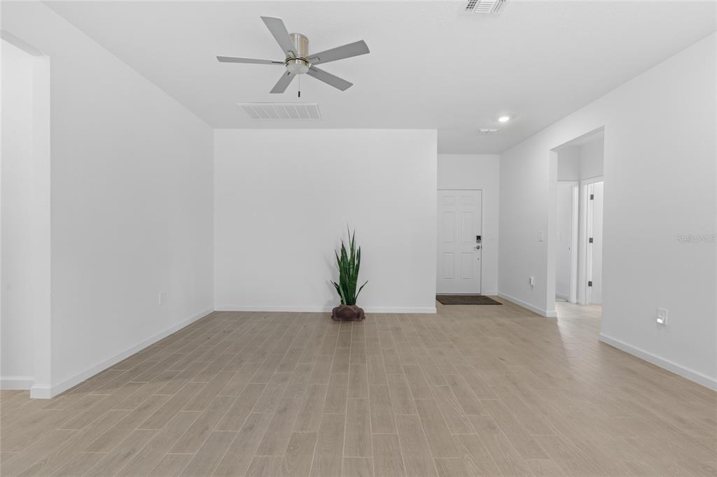8972 Southwest 69th Terrace Ocala, FL 34476 - Photo 7 of 37