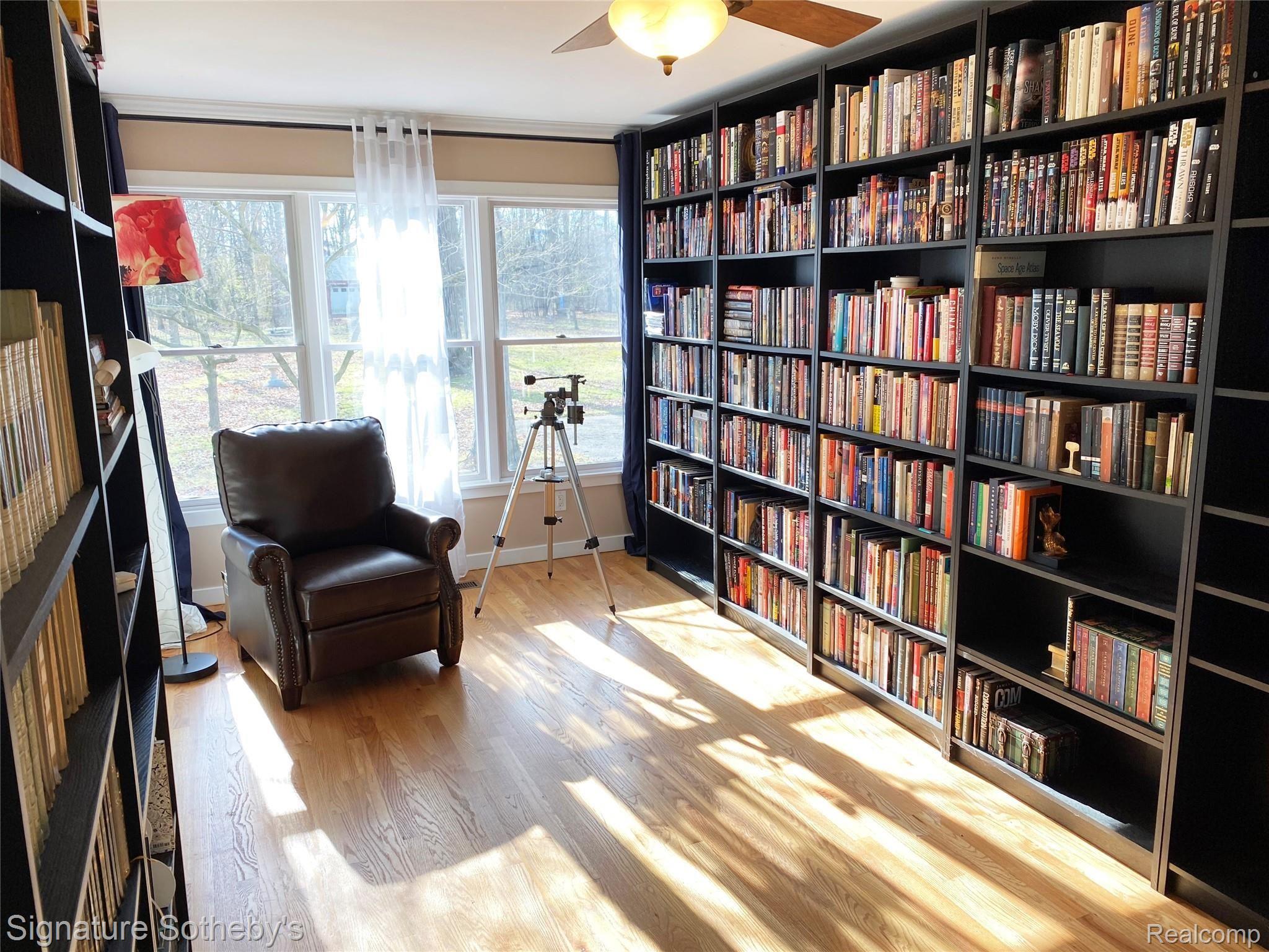25175 Farmbrook Road Southfield, MI 48034 - Photo 17 of 32 16.jpg