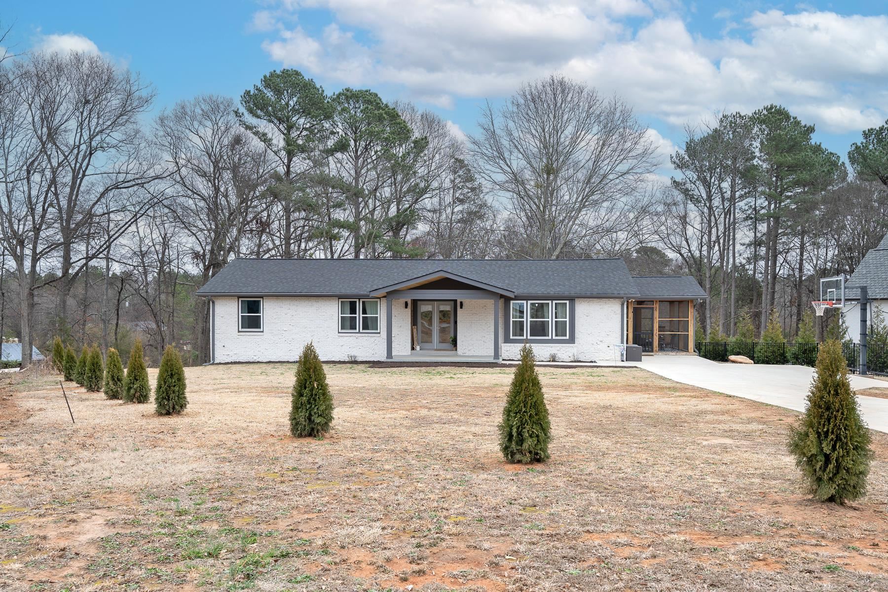 332 Bagwell Road Greenville, SC 29615 - Photo 3 of 36 Gallery Image 3