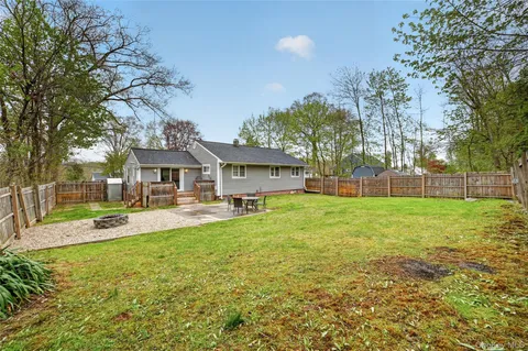 $679,900 | 2157 Allan Avenue, Yorktown Heights, NY 10598