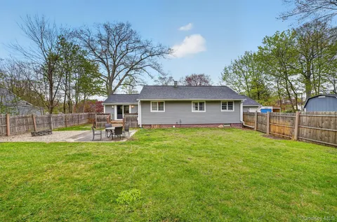 $679,900 | 2157 Allan Avenue, Yorktown Heights, NY 10598