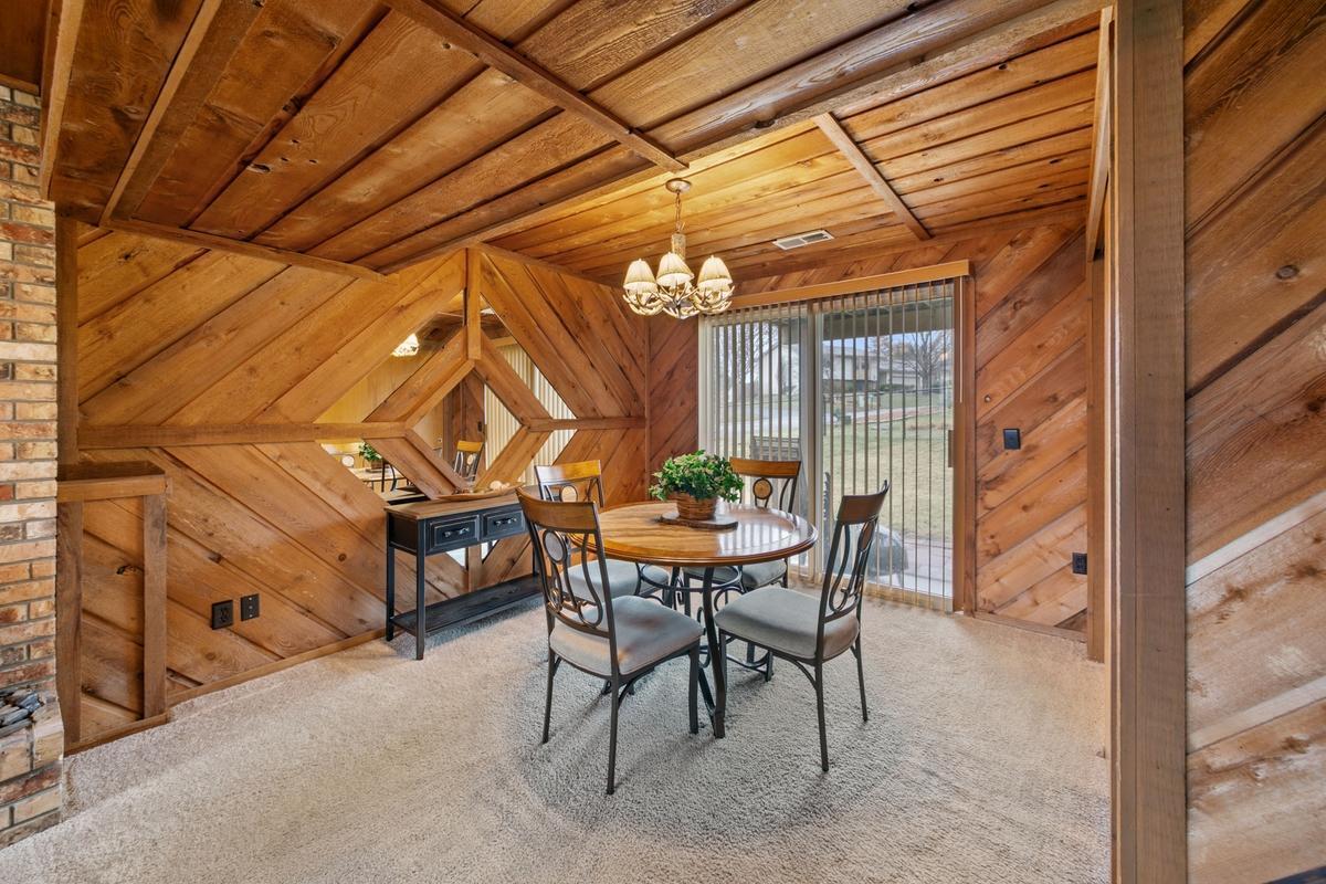 4614 Beacon Hill Road Eagan, MN 55122 - Photo 29 of 48