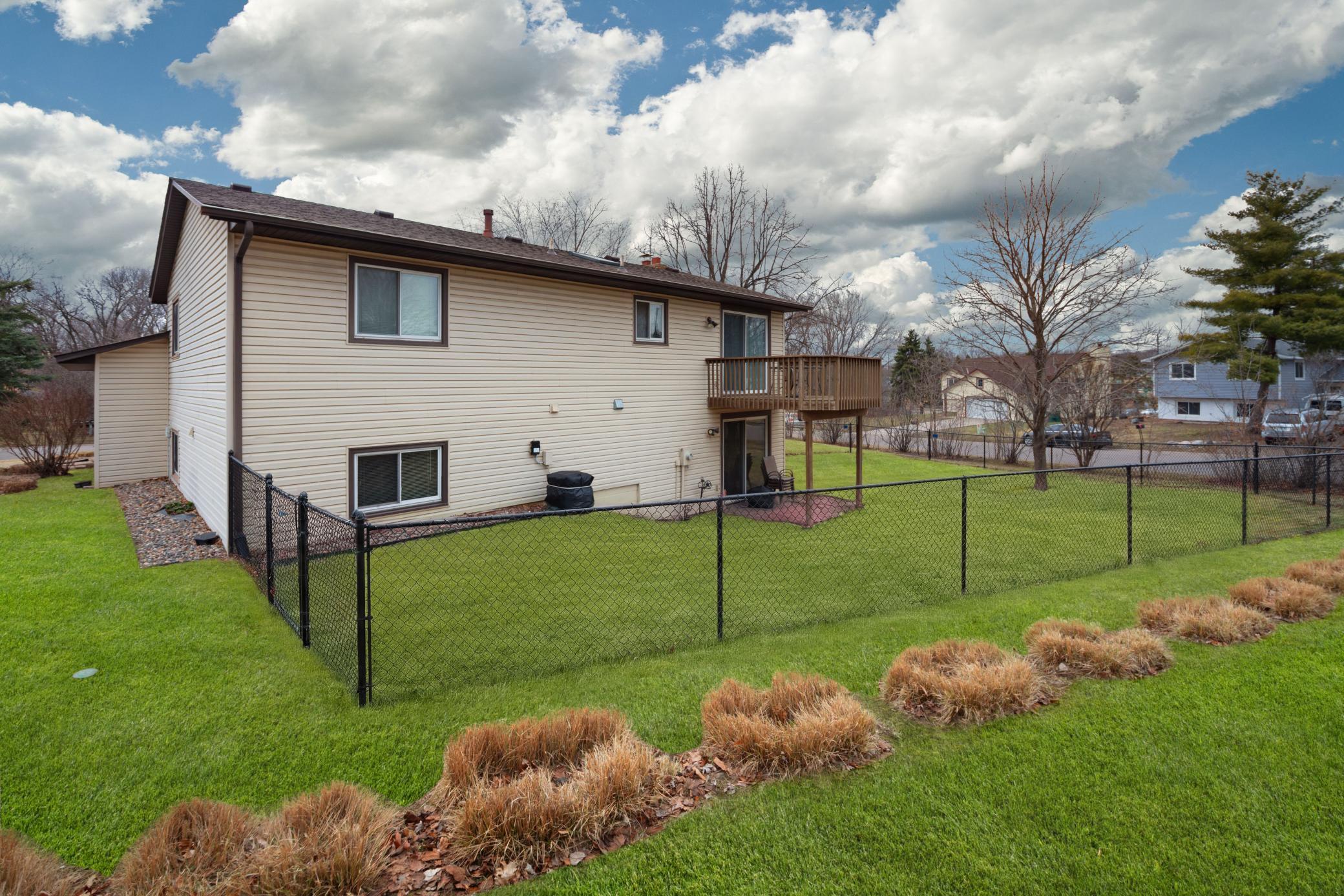 4614 Beacon Hill Road Eagan, MN 55122 - Photo 4 of 6