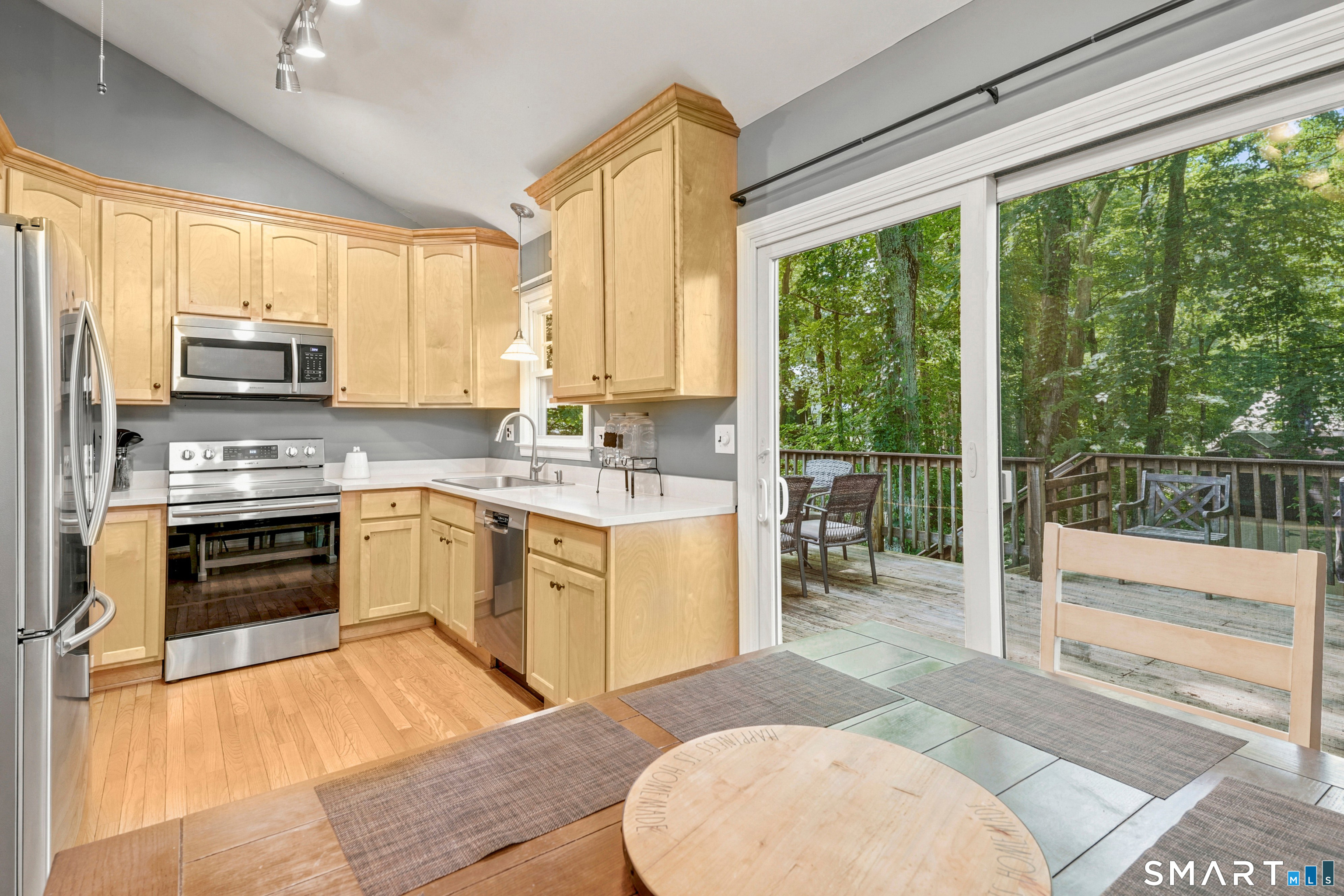 1 Sylvan Drive Ridgefield, CT 06877 - Photo 6 of 24