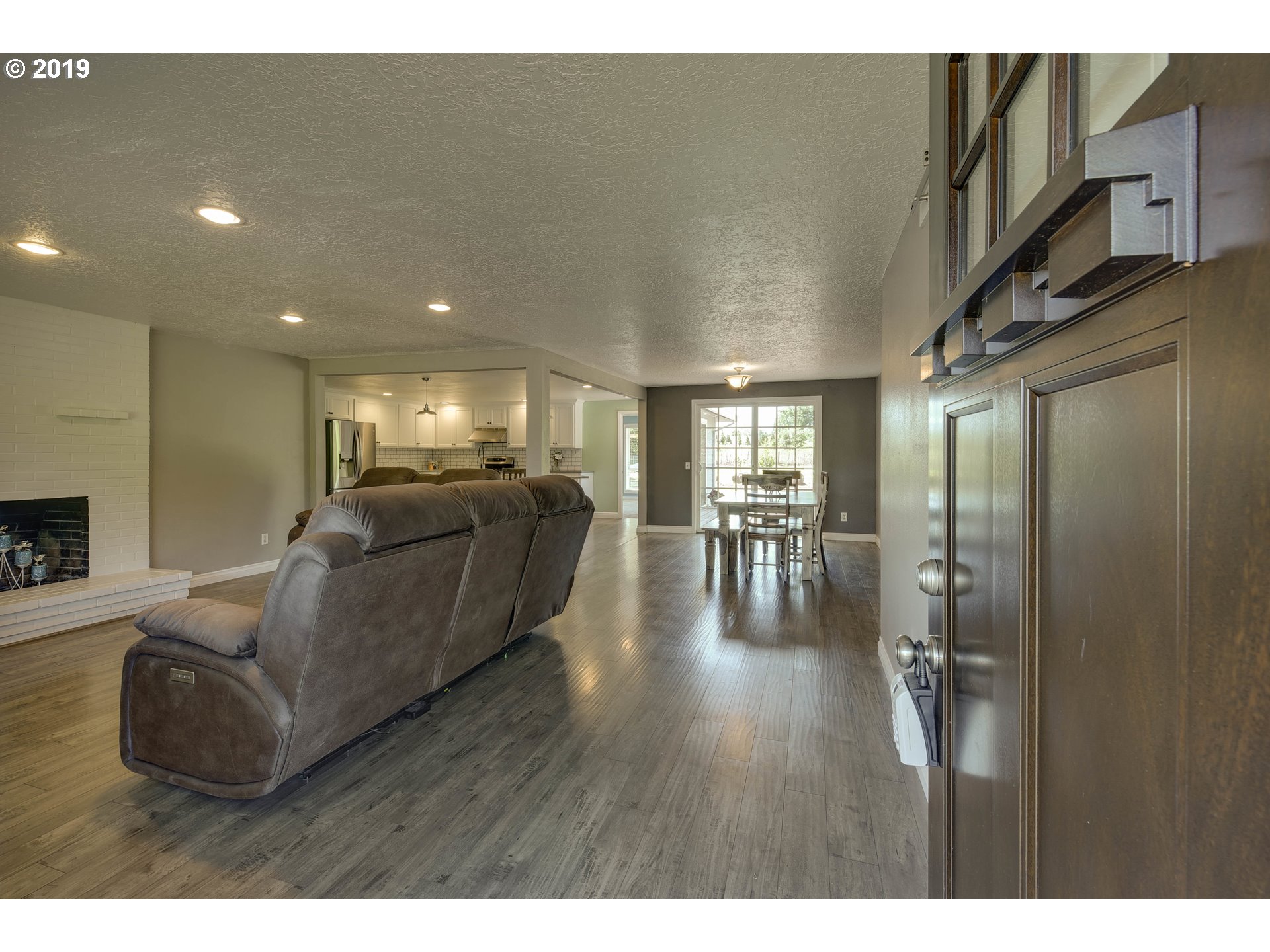 16000 South Wilson Road Oregon City, OR 97045 - Photo 4 of 27 Gallery Image 4