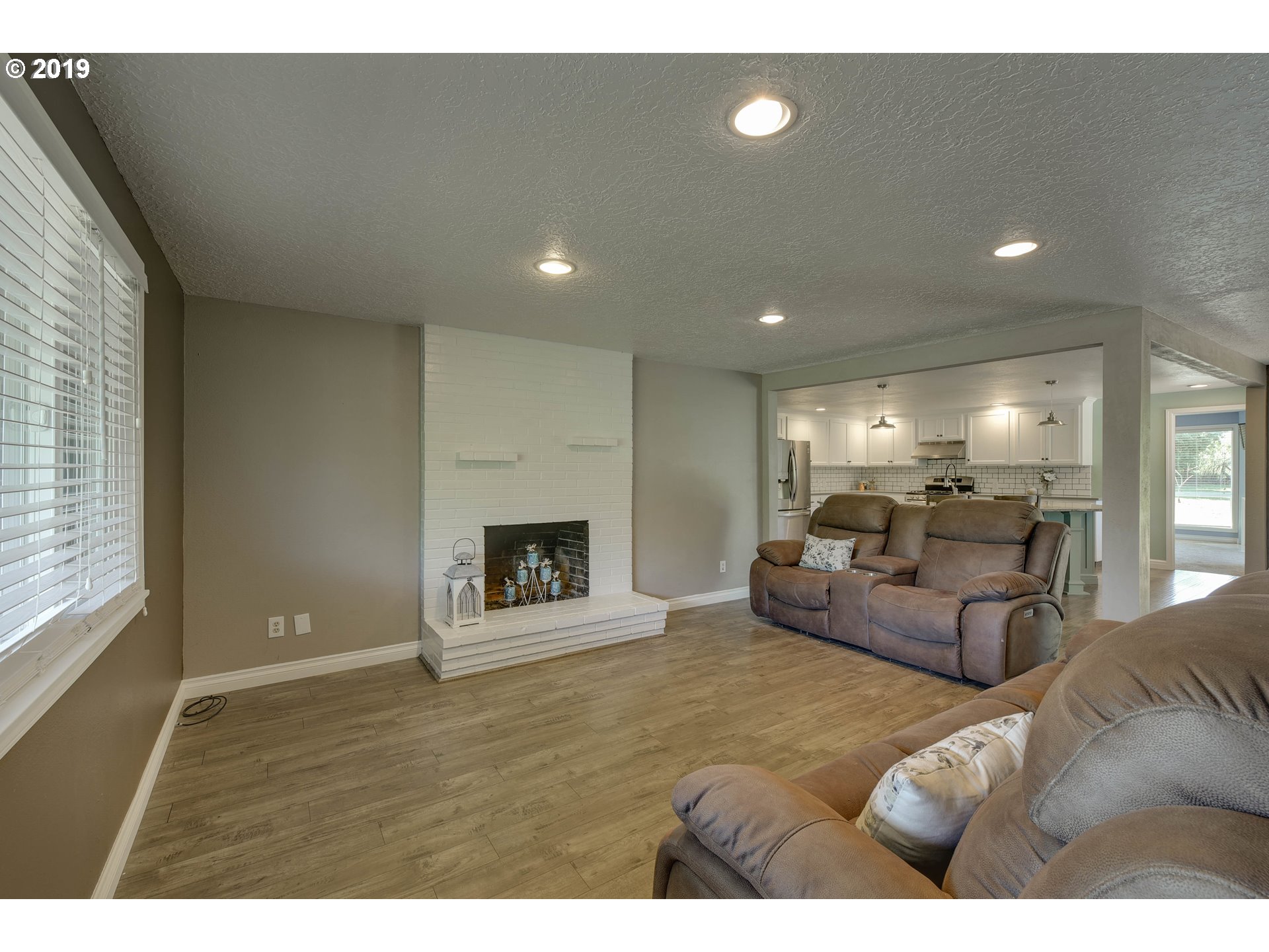 16000 South Wilson Road Oregon City, OR 97045 - Photo 5 of 27 Gallery Image 5
