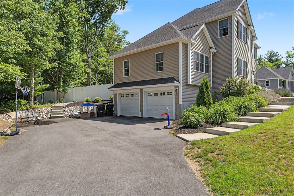 377 Rebecca Road Northbridge, MA 01588 - Photo 9 of 40