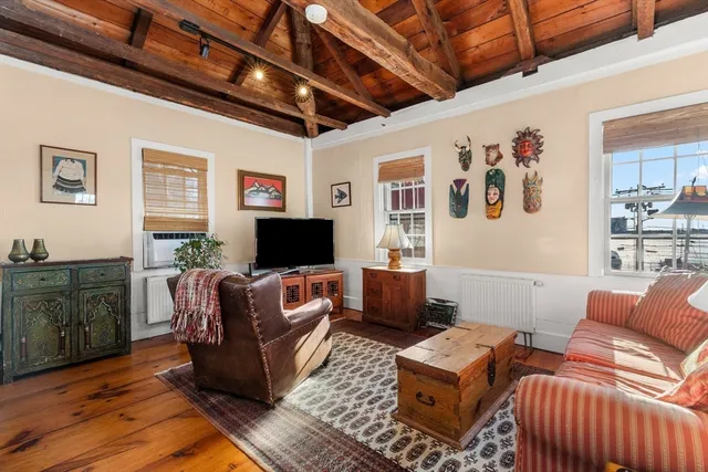 $699,000 | 43 Front Street, Unit 43, Beverly, MA 01915