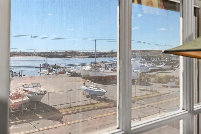 $699,000 | 43 Front Street, Unit 43, Beverly, MA 01915