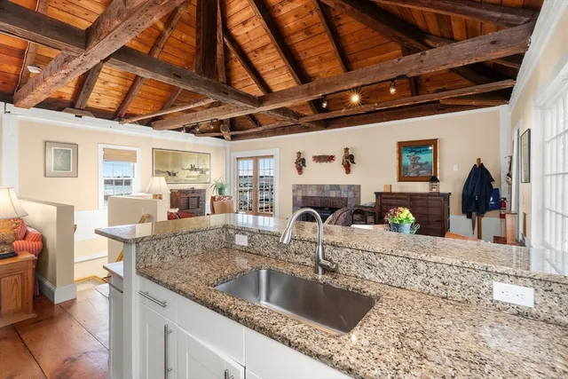 $699,000 | 43 Front Street, Unit 43, Beverly, MA 01915