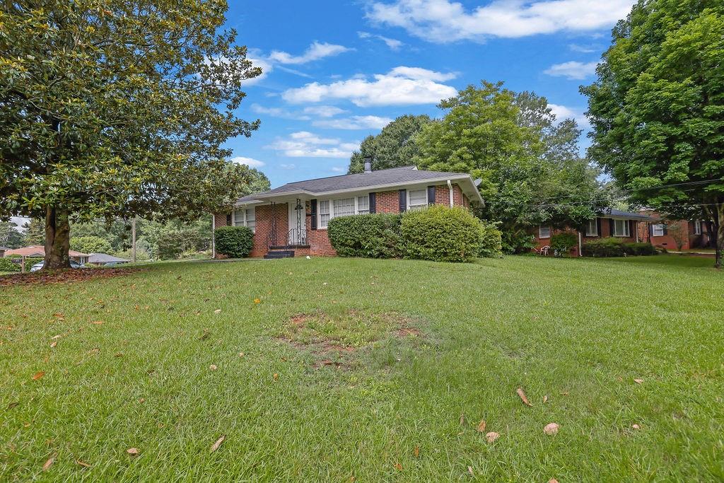 571 Benmac Road Southeast Smyrna, GA 30080 - Photo 2 of 37