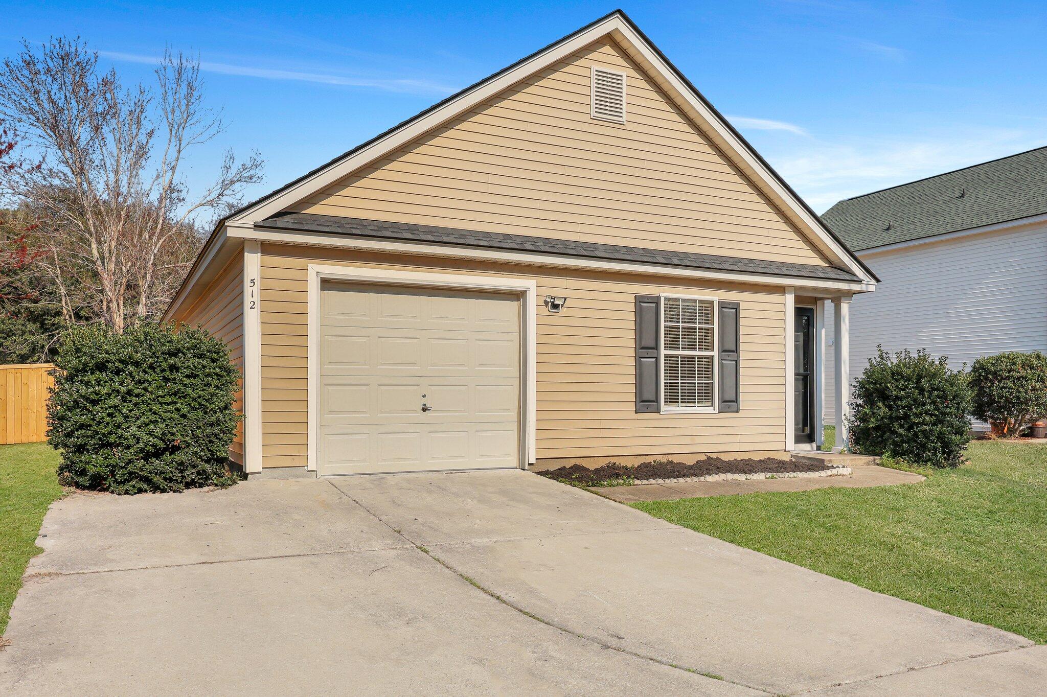 512 State Rd S-8-977 Moncks Corner, SC 29461 - Photo 3 of 35 Expansive Driveway
