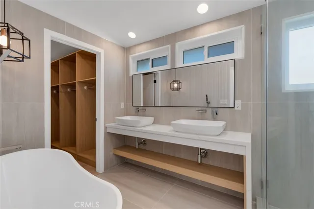 $1,799,000 | 8167 Dartmoor Drive, Huntington Beach, CA 92646