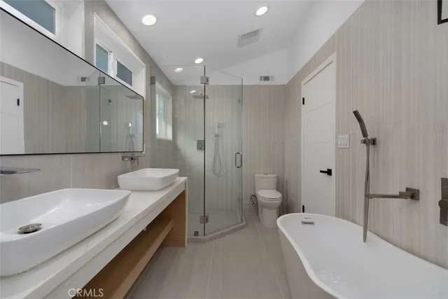 $1,799,000 | 8167 Dartmoor Drive, Huntington Beach, CA 92646