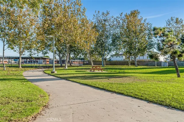 $1,799,000 | 8167 Dartmoor Drive, Huntington Beach, CA 92646